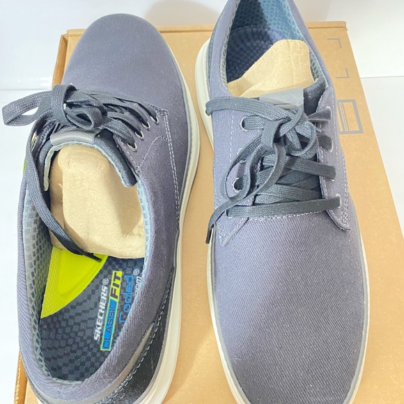 Skechers Men's Moreno Canvas Oxford Shoe size 13 - Picture 7 of 8